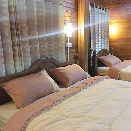 Saduemuenghomestay Phrae Esterno foto