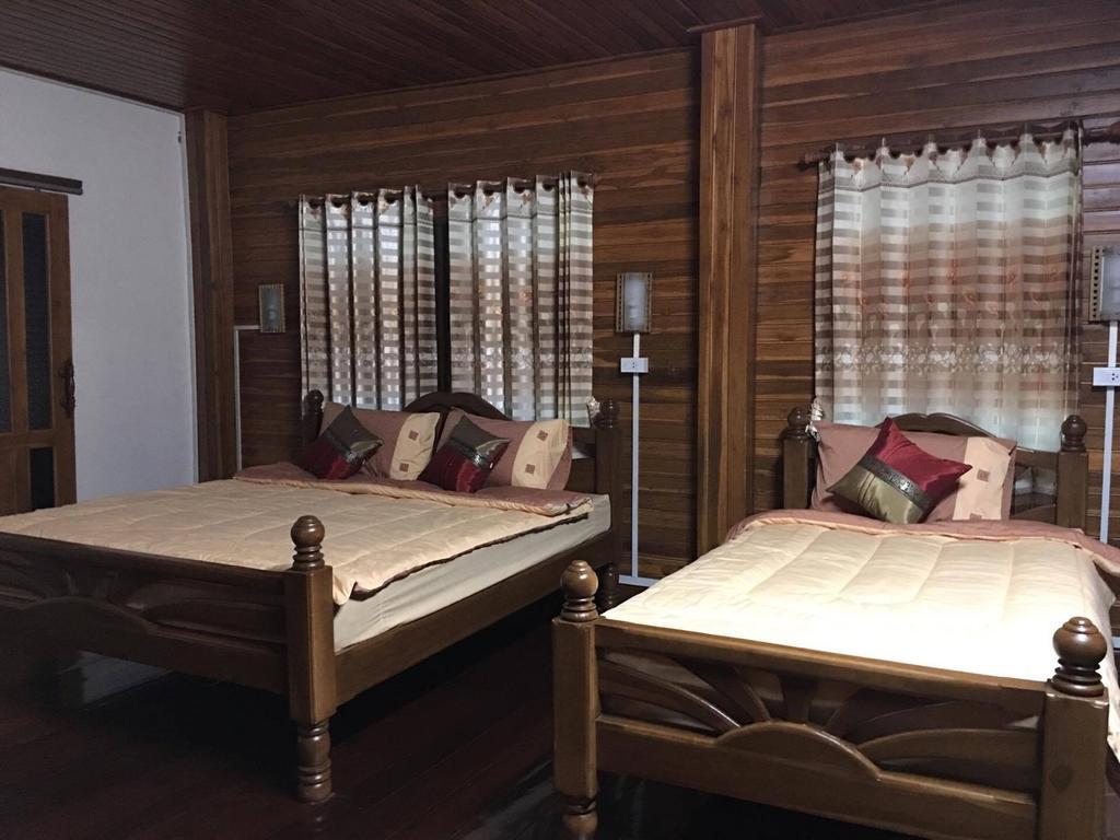 Saduemuenghomestay Phrae Esterno foto