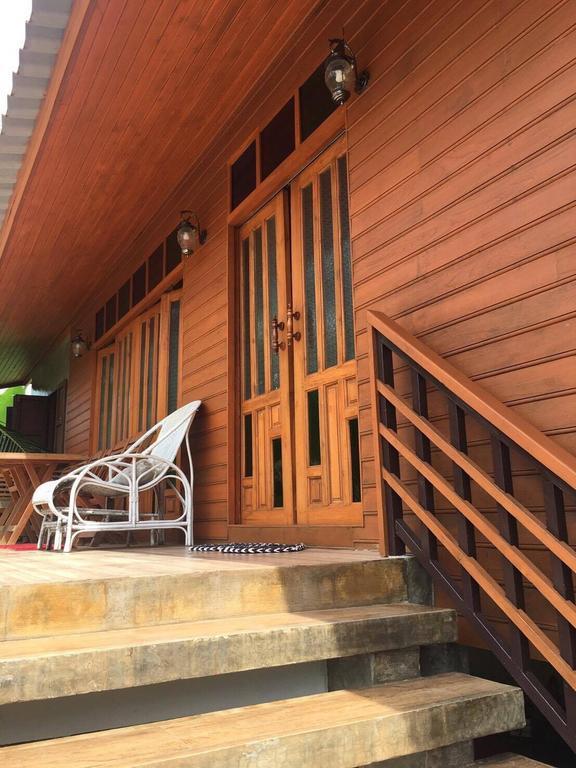 Saduemuenghomestay Phrae Esterno foto
