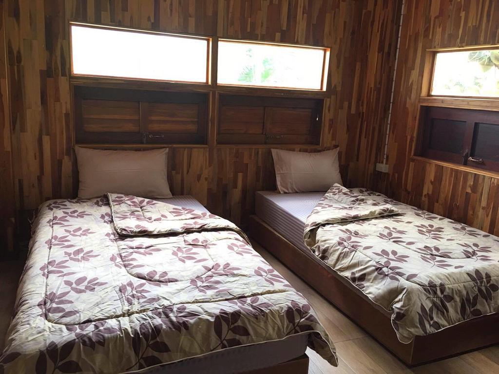 Saduemuenghomestay Phrae Esterno foto