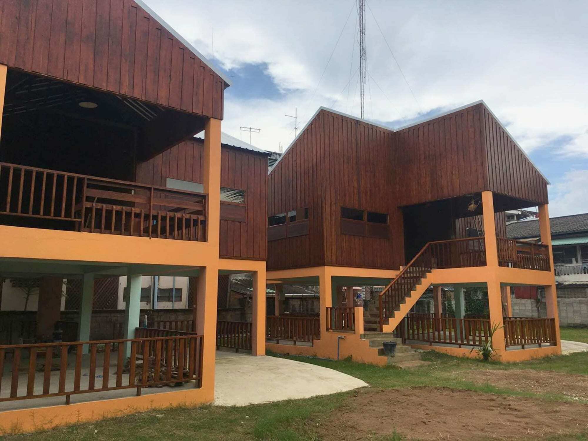 Saduemuenghomestay Phrae Esterno foto