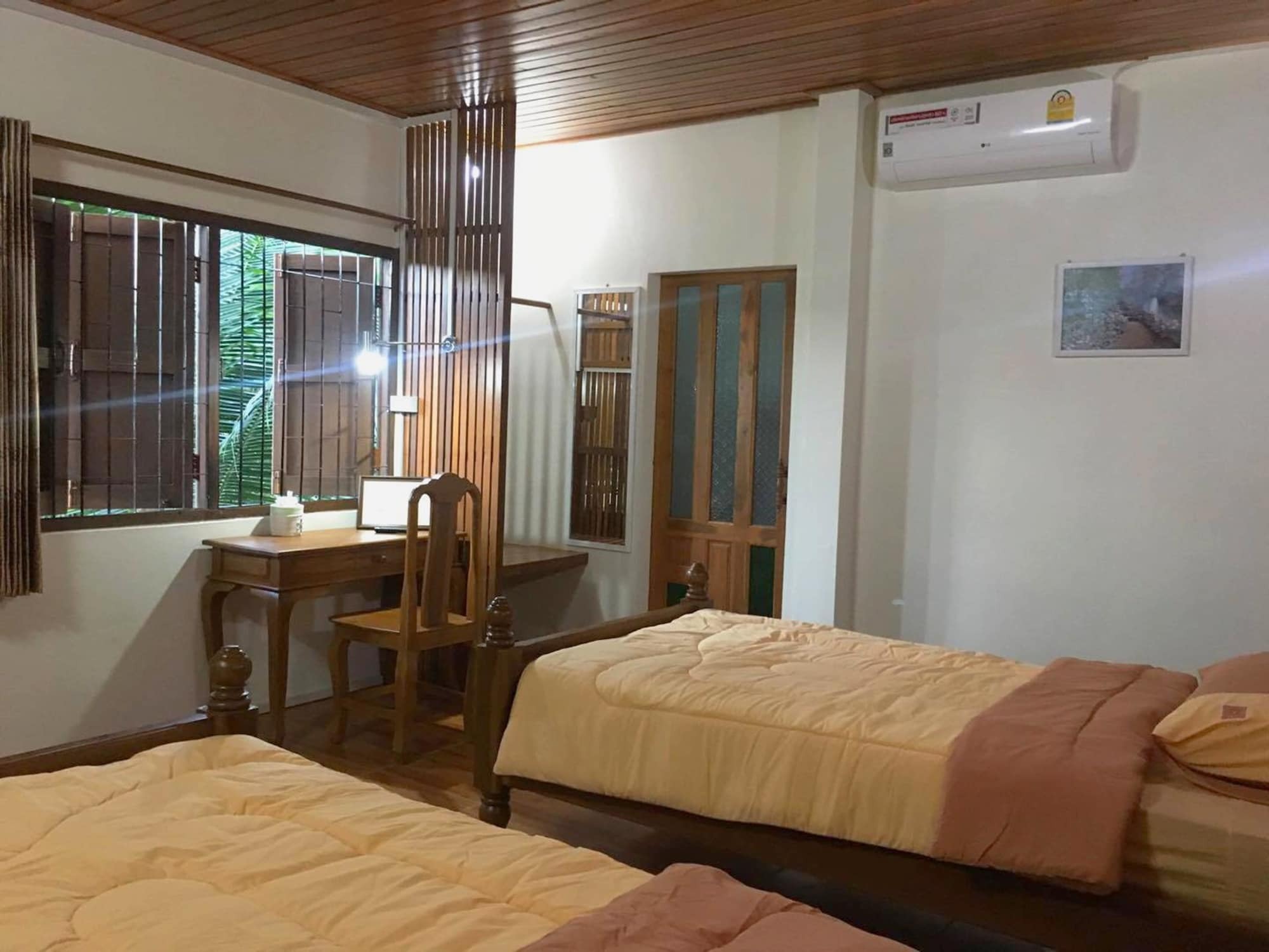 Saduemuenghomestay Phrae Esterno foto